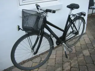 MBK Damecykel med 7 indvendige gear.