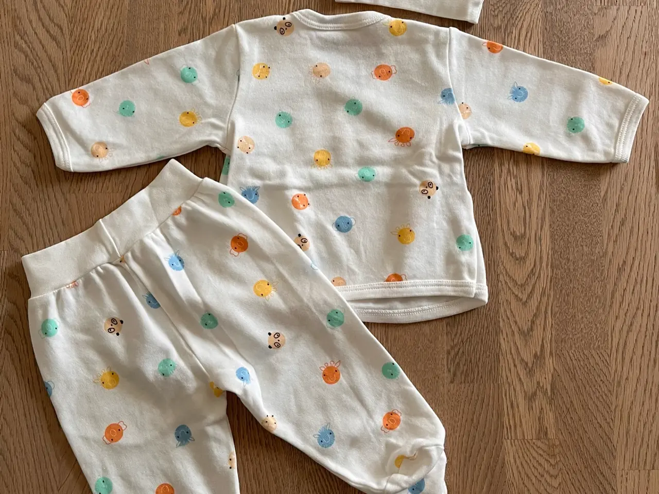 Billede 2 - Hello Baby sæt i 3 dele - str. 50