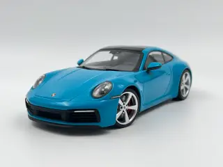 2019 Porsche 911 (992) Carrera 4S Minichamps 1:18