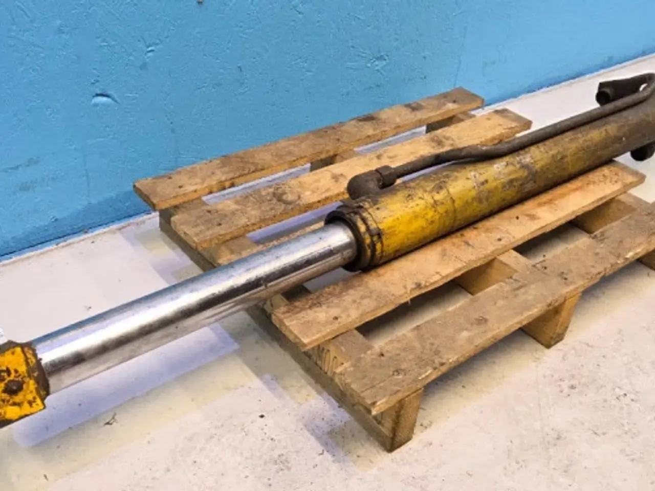 Billede 2 - Ford 550 Skovl Cylinder D5NNB576B