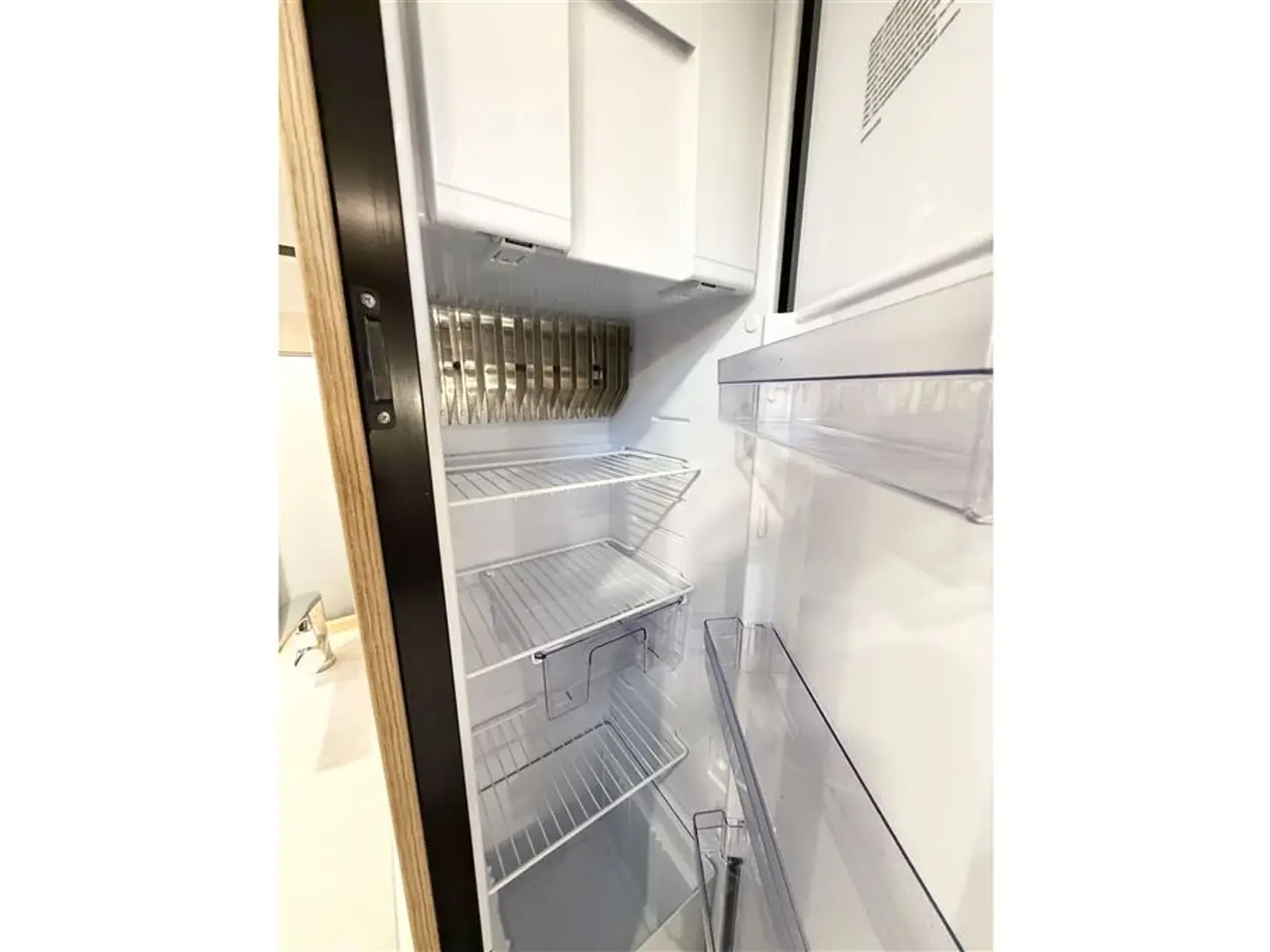 Billede 13 - 2022 - Dethleffs Camper 540 QMK D-Line   Dobbeltseng-Køjer-Gulvtemp.-Mover-Aircon-Telt