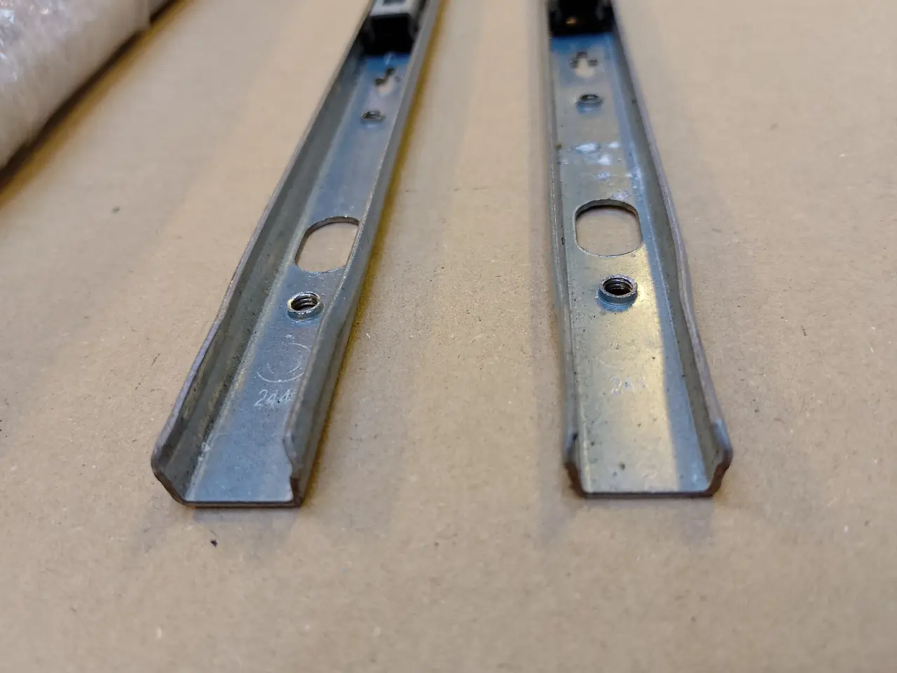 Billede 3 - Not udtræk til skuffer 17mm.