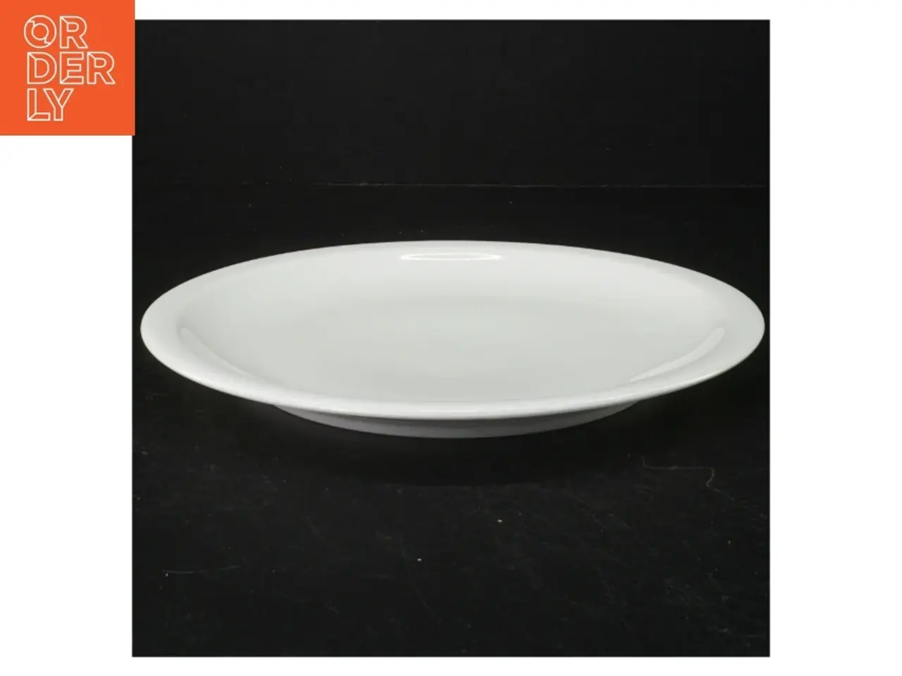 Billede 3 - 8 middagstallerkener, hvidt porcelæn (str. 23,5 cm)