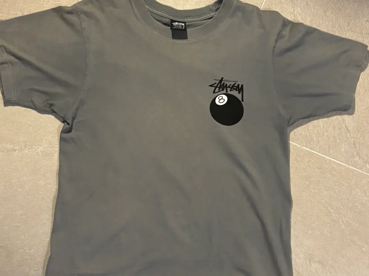 Billede 1 - Stüssy 8 Ball t-shirt