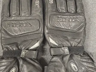 Motorcykelhandsker fra Richa med GORE-TEX.