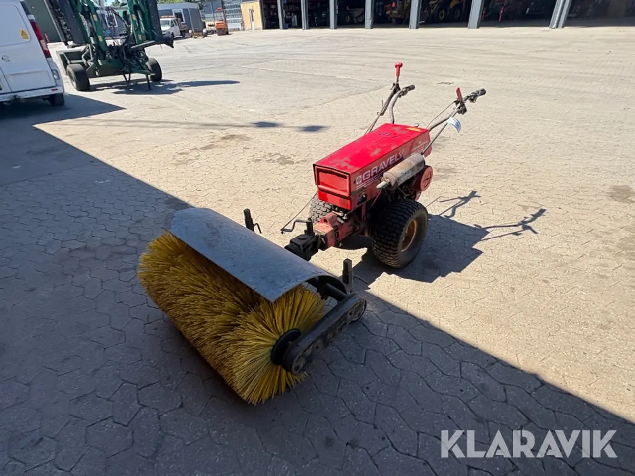 Billede 1 - 2 hjulet traktor med kost Gravely 12