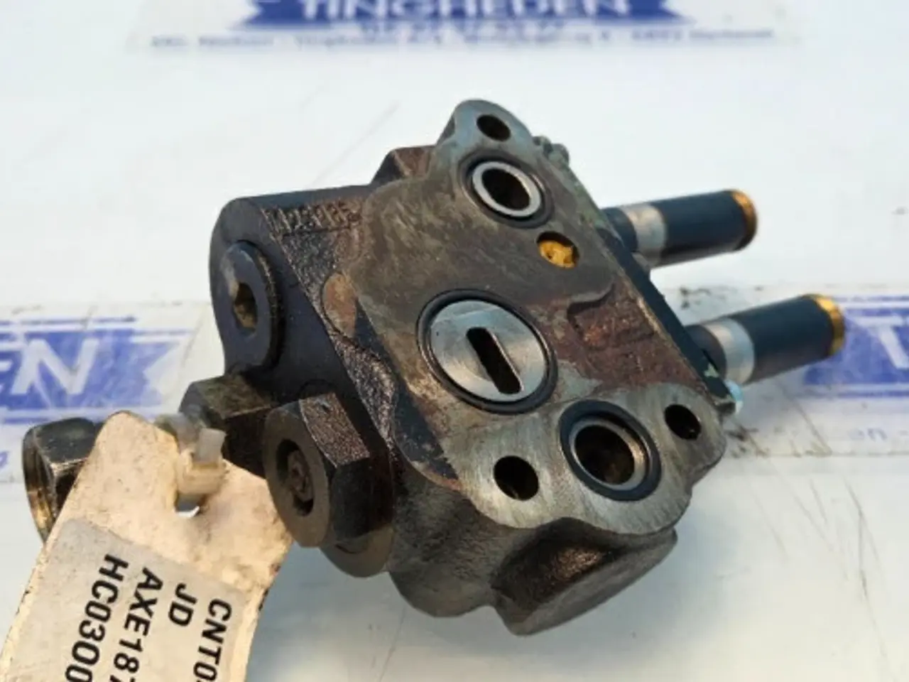 Billede 17 - John Deere 9780 CTS Trykventil AXE18738