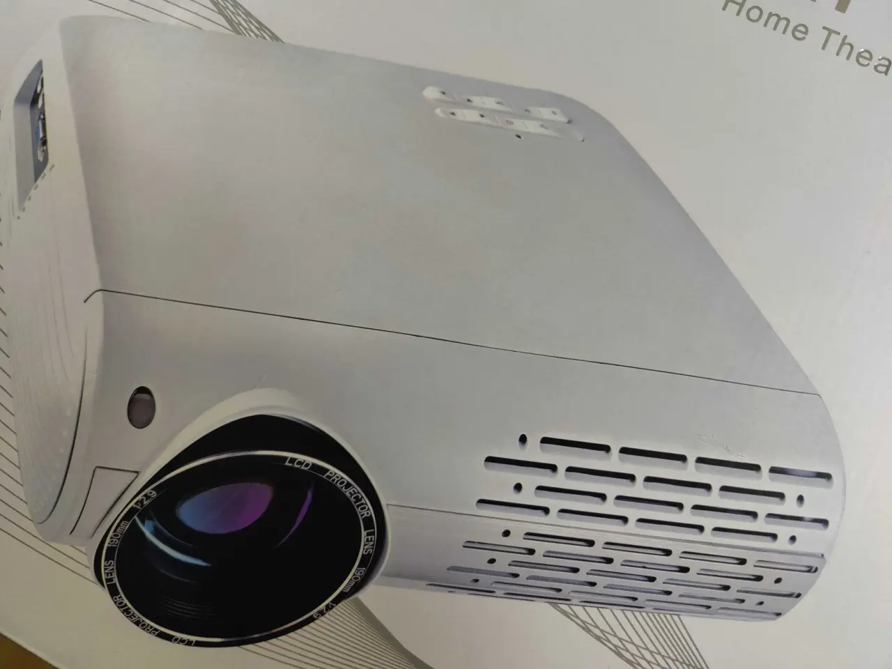 Billede 1 - Crenova XPE660 5,8-tommer LCD-projektoren med 720P