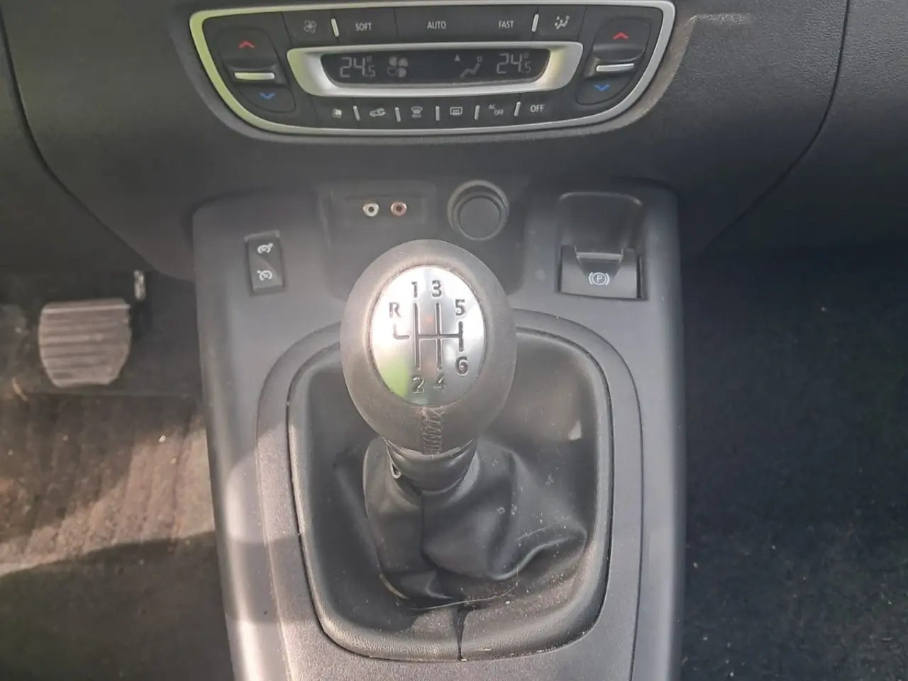 Billede 13 - Renault Scenic III 1,9 dCi 130 Expression