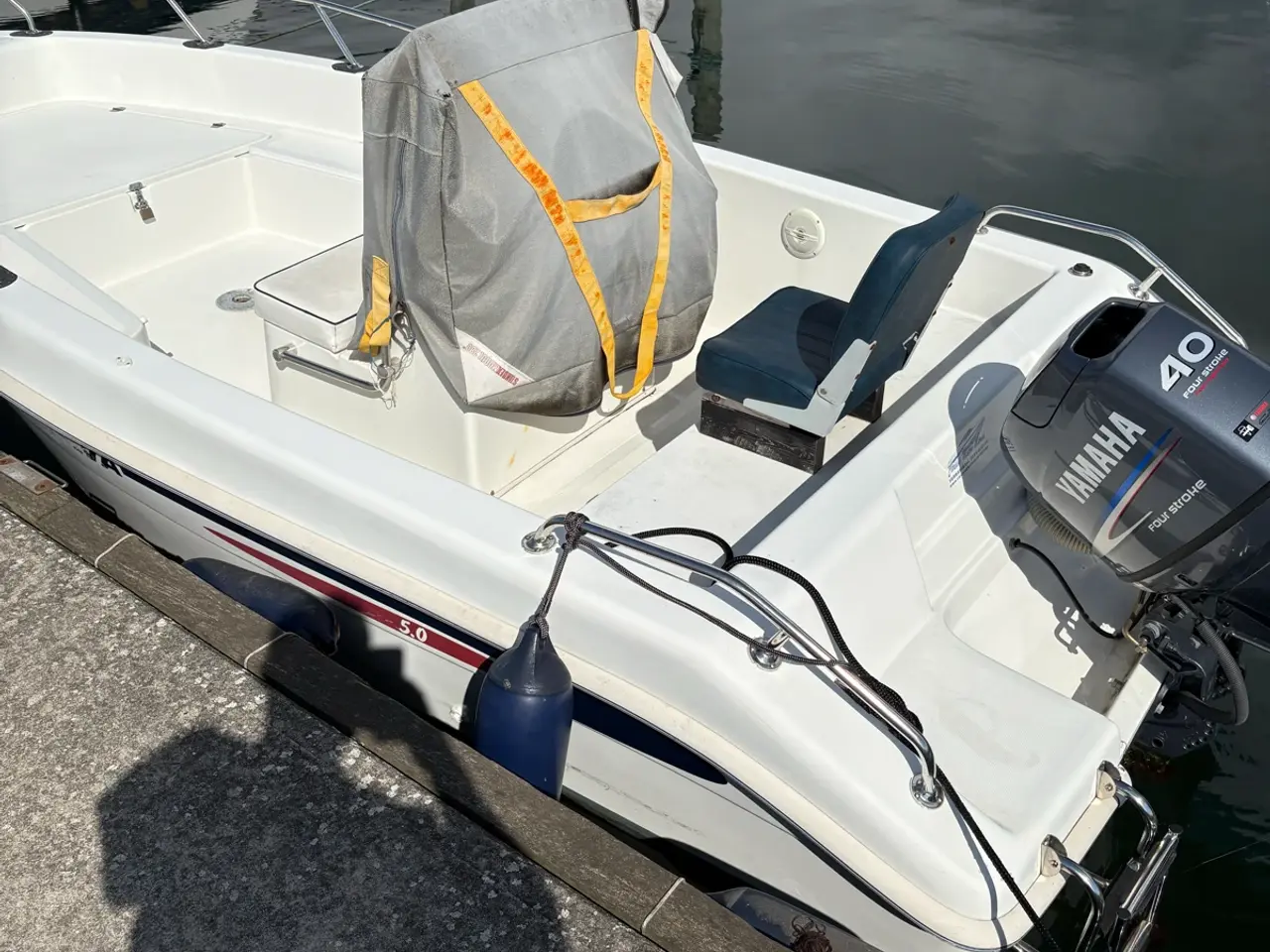 Billede 4 - Styrepultsbåd med kun 168 timer på motor.