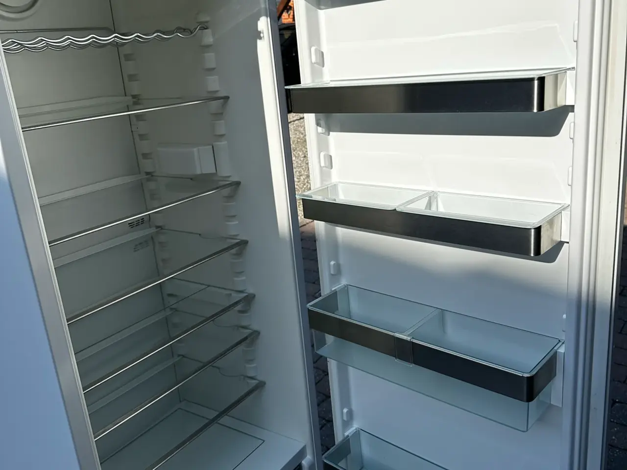 Billede 8 - Miele indbygningskøleskab klar til brug.
