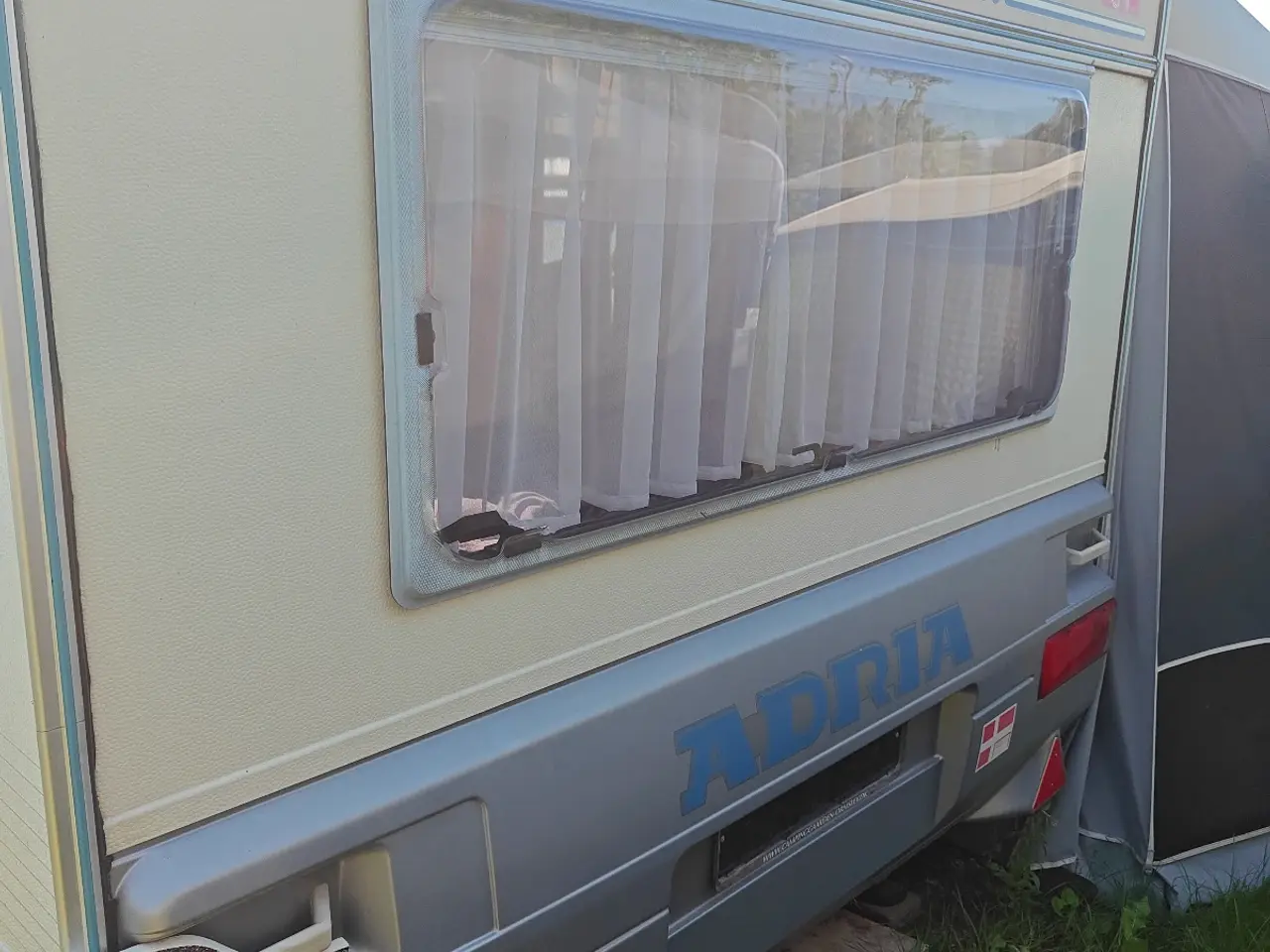 Billede 3 - Adria Unica 462 PU