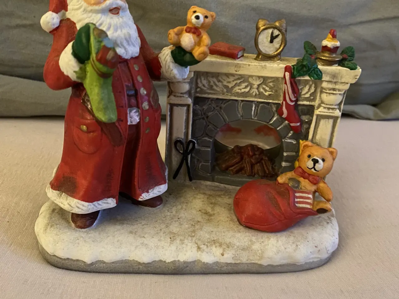 Billede 2 - Julefigur nisse ved pejs fyrfadsstage