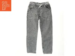 Grå bukser med snor fra H&M (str. 146)