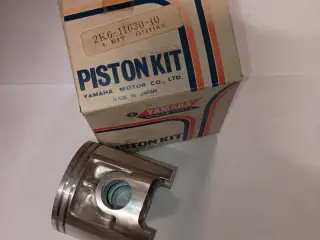 Yamaha PISTON ASSY