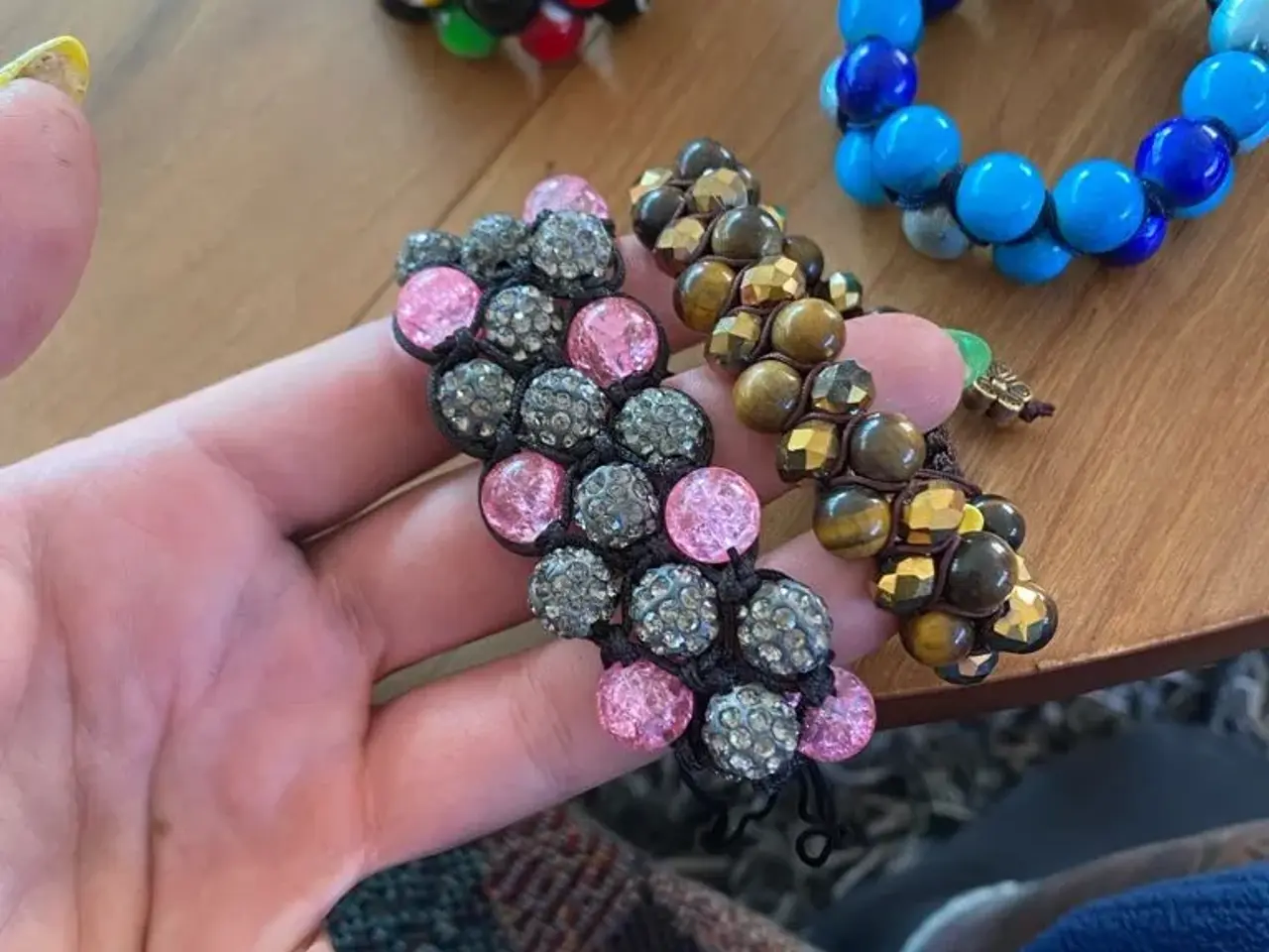 Billede 3 - Nye knyttede armbånd