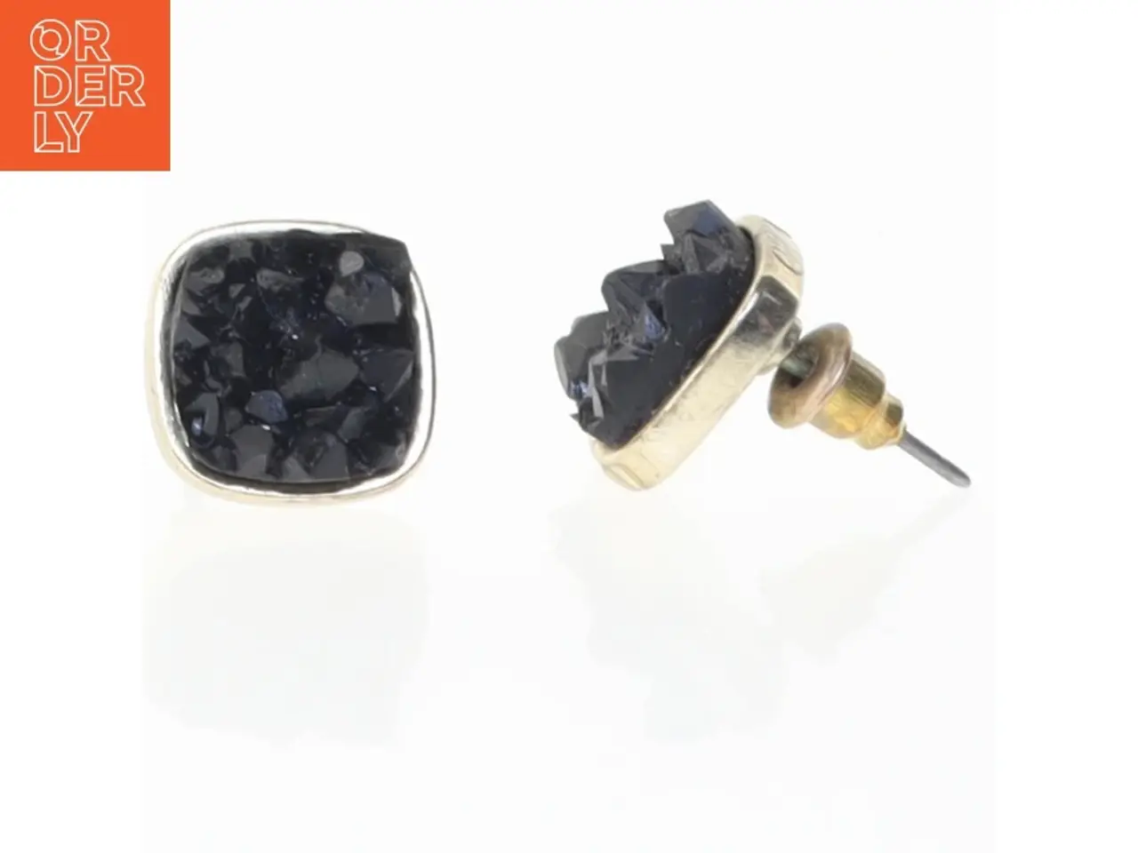 Billede 2 - Sorte ørestikker med kvadratisk design (str. 1,5 cm)
