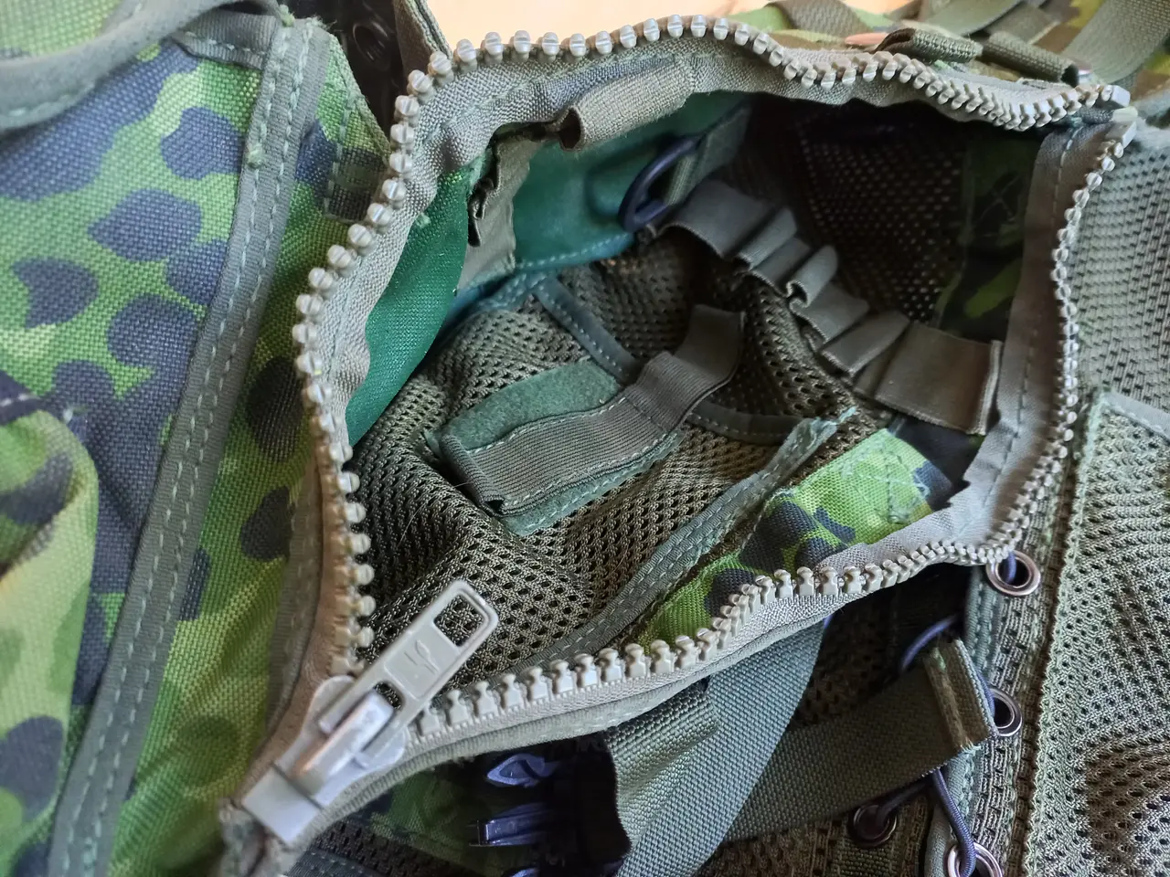 Billede 6 - Kampvest M/05 - M/84 – one size - brugt, pæn 