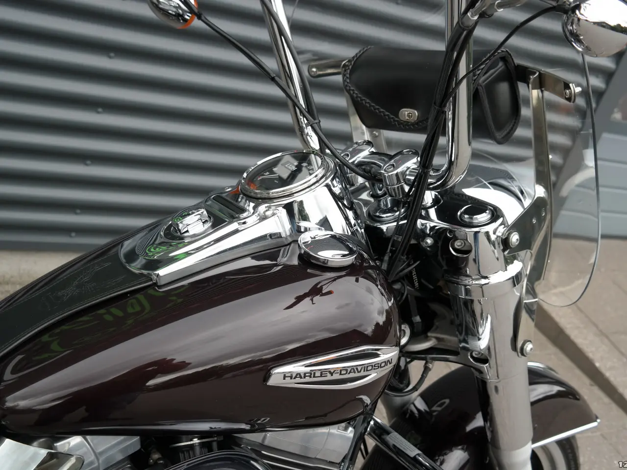 Billede 10 - Harley-Davidson FLD Switchback MC-SYD       BYTTER GERNE