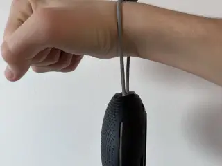 Arm højttaler