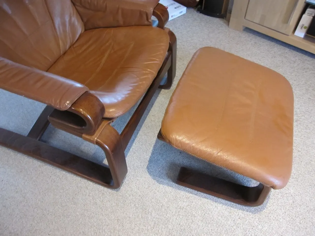 Billede 3 - 3 Person Sofa med 2 Stole og 2 Skaml