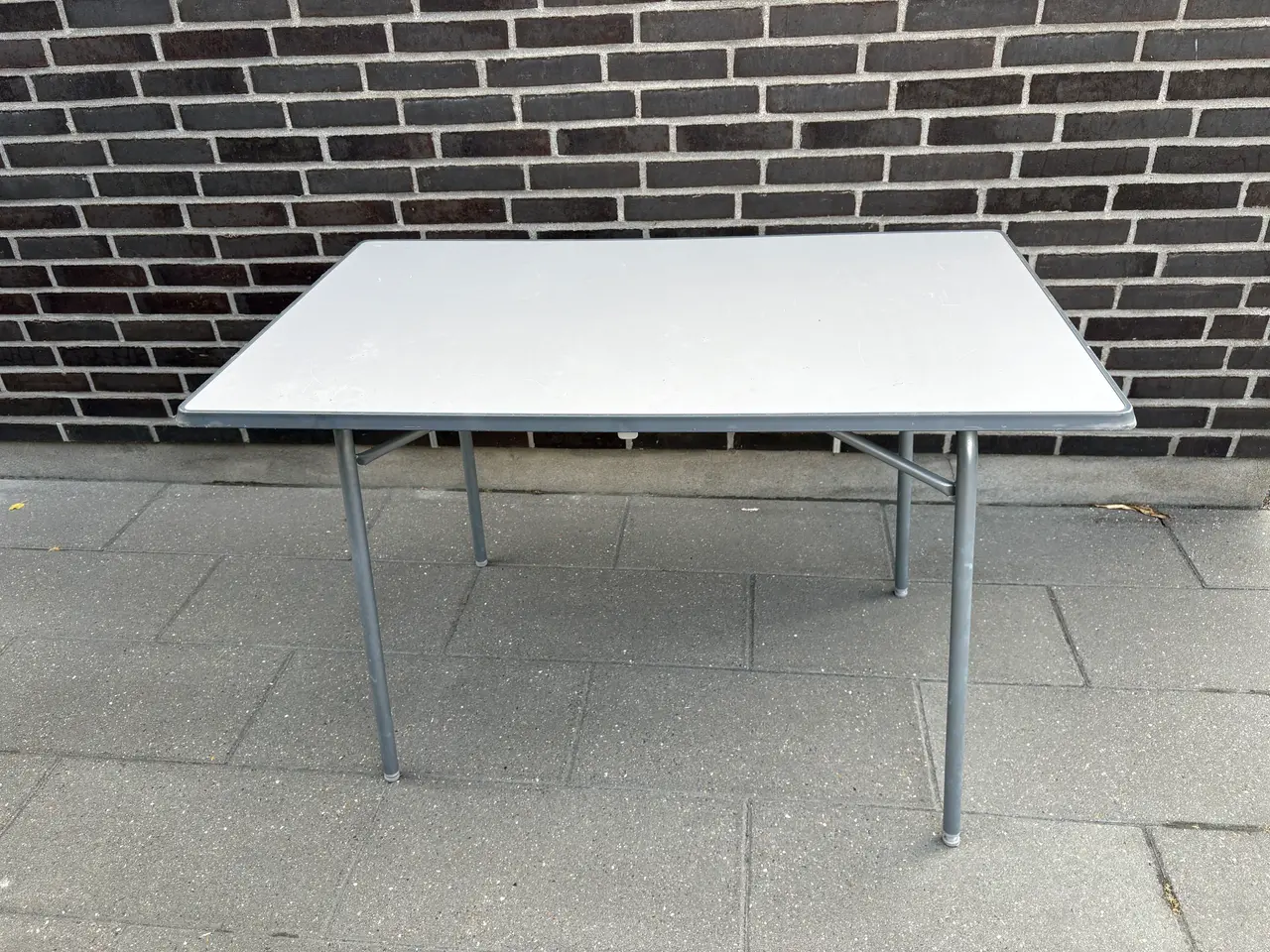 Billede 1 - Campingbord grå