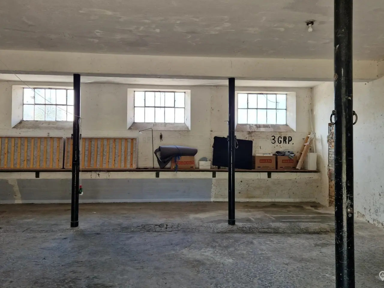 Billede 3 - Velbeliggende garage -og lager lejemål på den gamle Kaserne.