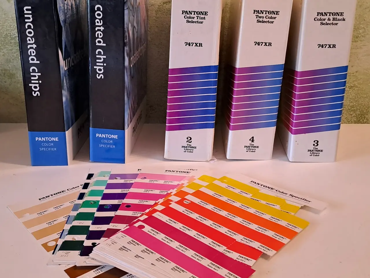 Billede 1 - PANTONE Chip bøger