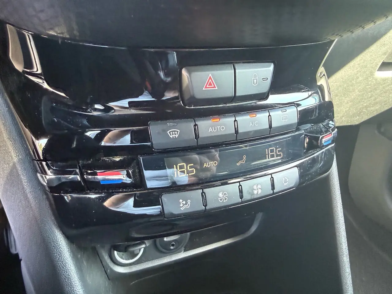 Billede 18 - Peugeot 208 1,6 BlueHDi Allure 100HK 5d