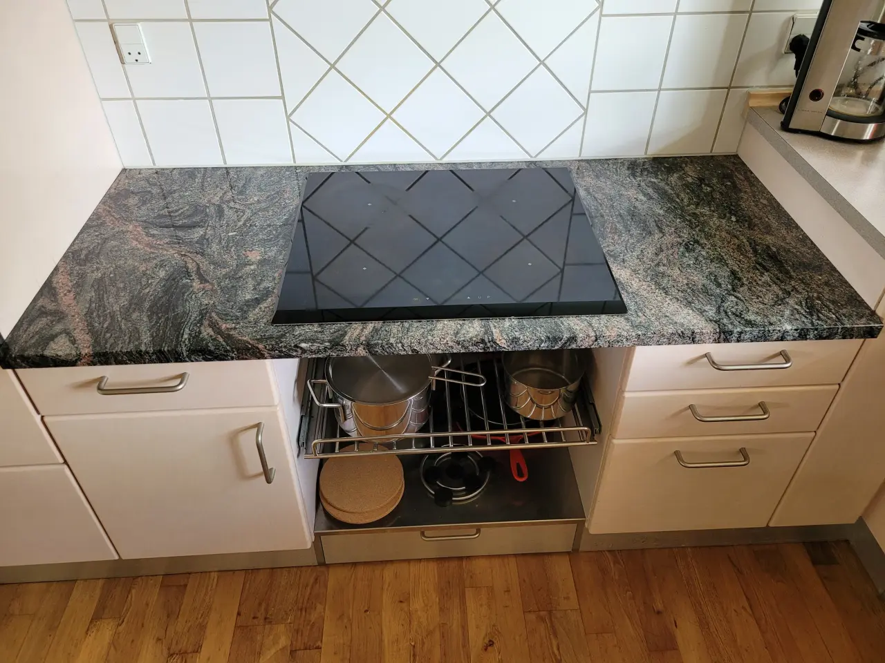 Billede 4 - Granit bordplade 140x62..NEDSAT