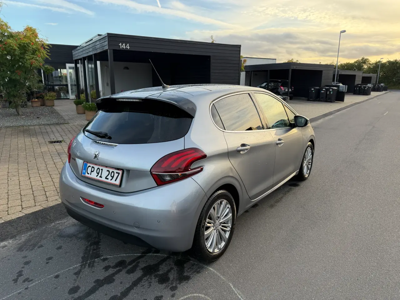 Billede 6 - Peugeot 208 1.5  BlueHDi 100 Infinity Sky