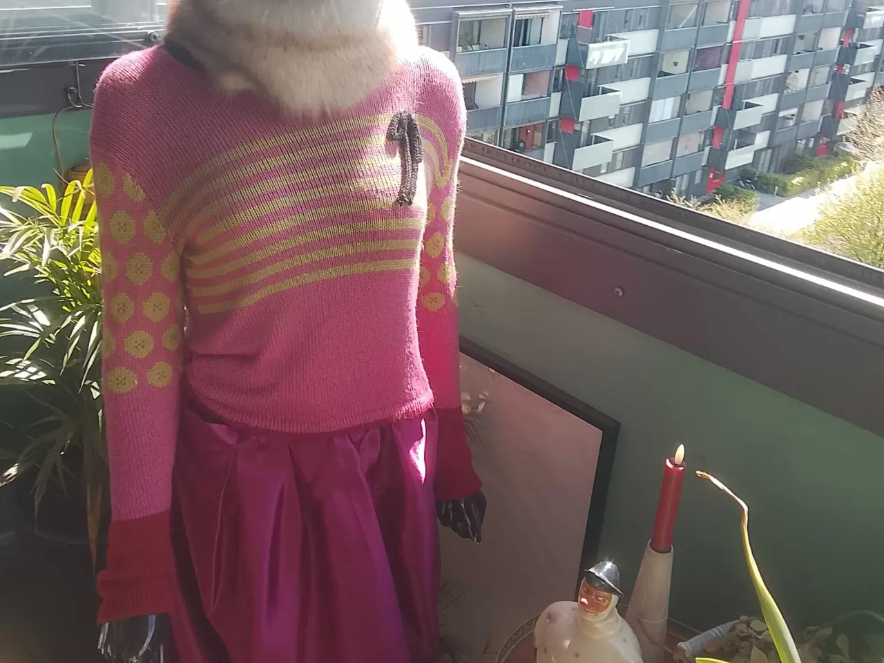 Billede 1 - Gine halv figur