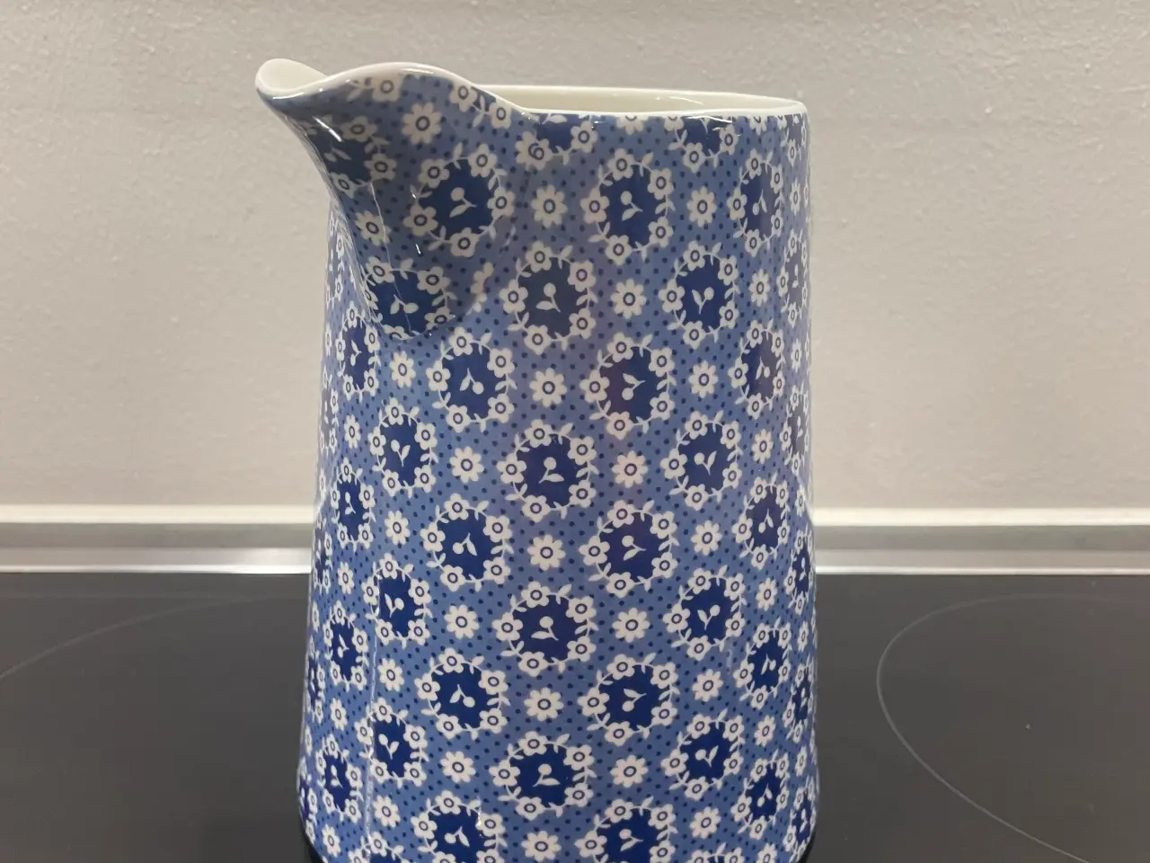 Billede 4 - Smuk Green Gate kande med blåt blomstermønster