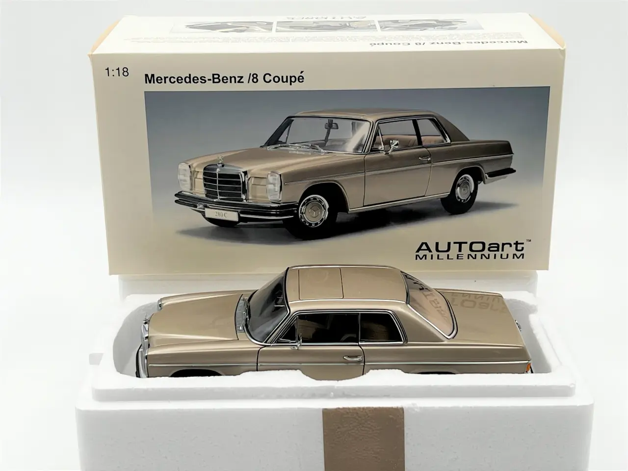 Billede 11 - 1968 Mercedes-Benz 280C /8 AUTOart - 1:18