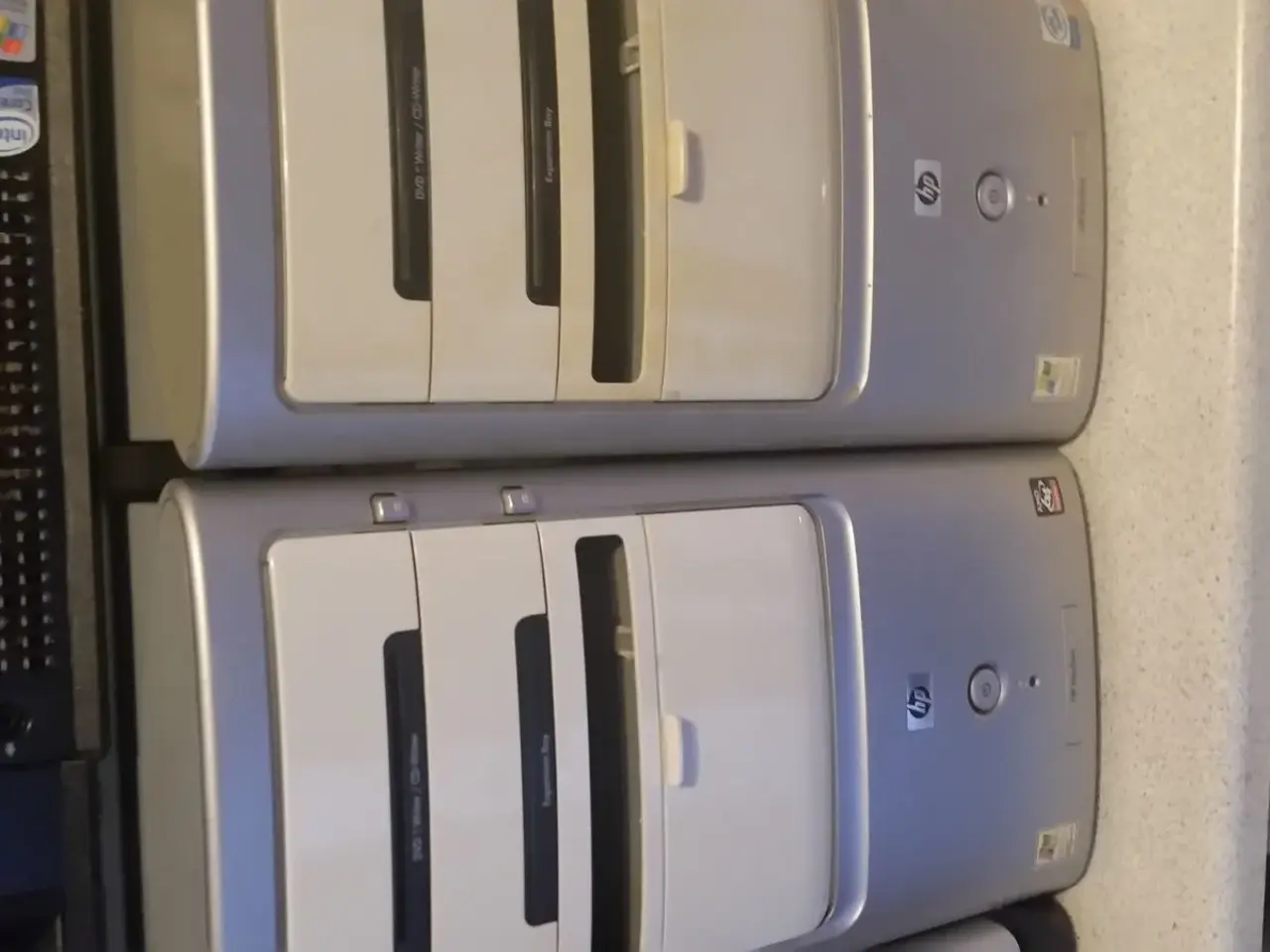 Billede 4 - Tomme kabinetter. HP, ACER,DELL!!