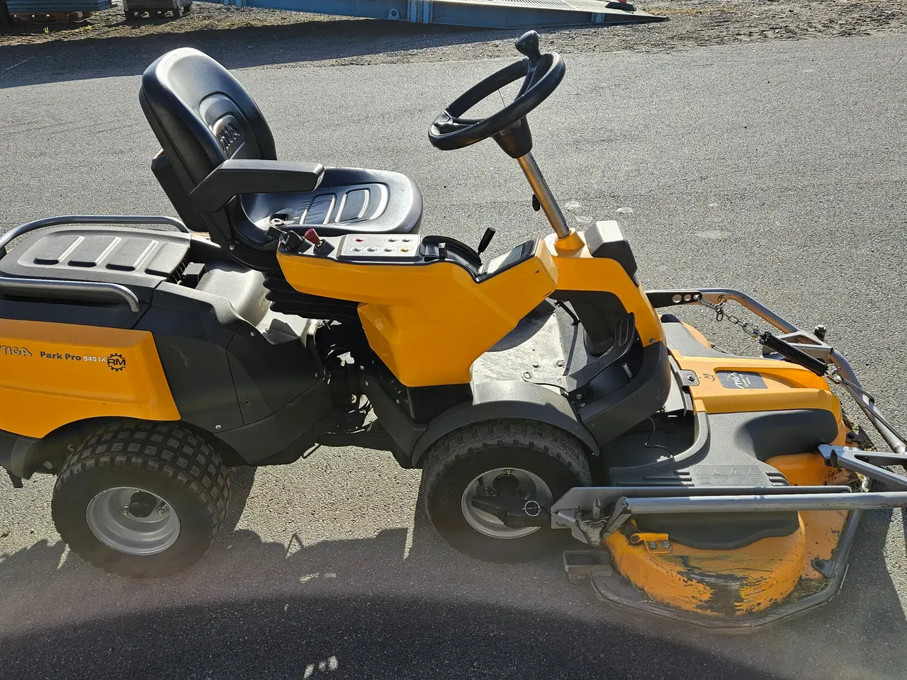 Billede 1 - Stiga Park Pro 540 IX inkl. 125cm klipper