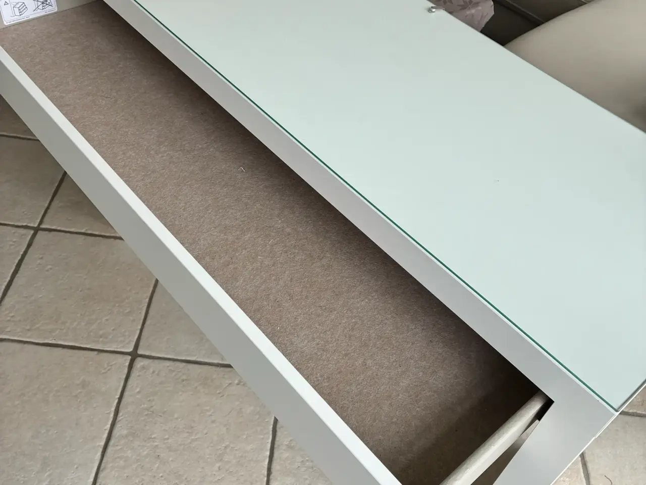 Billede 3 - Ikea makeupbord
