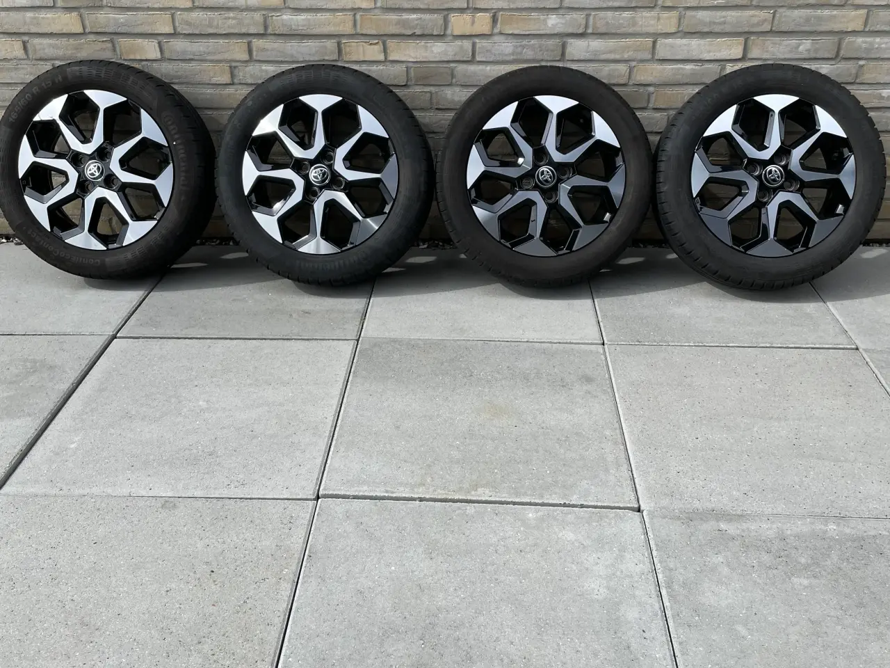 Billede 1 - Originale Aygo sommerhjul