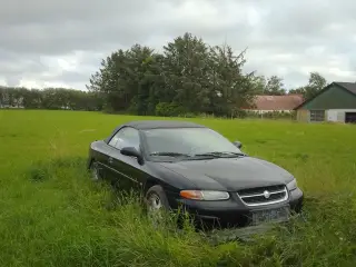 Chrysler stratus