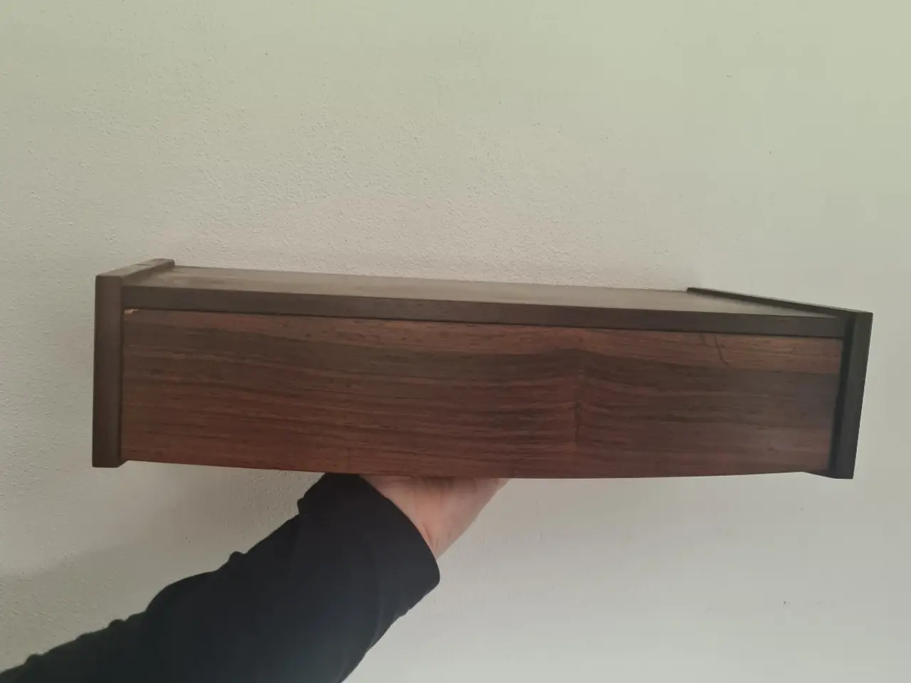 Billede 1 - Væghængt sengebord i palisander – dansk retro 1960