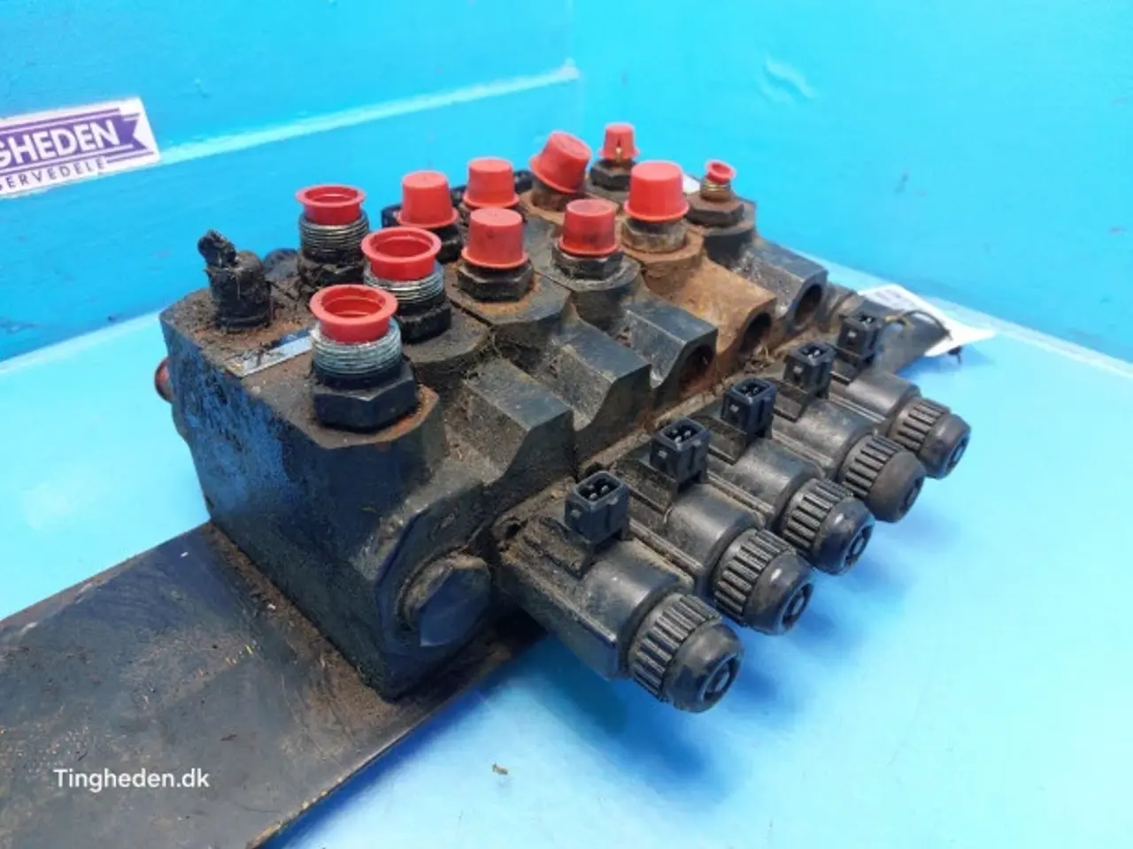 Billede 5 - New Holland FX38 Ventilblock 84043951
