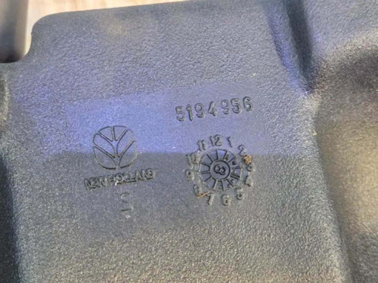 Billede 12 - New Holland TN75F Dieseltank 5195011