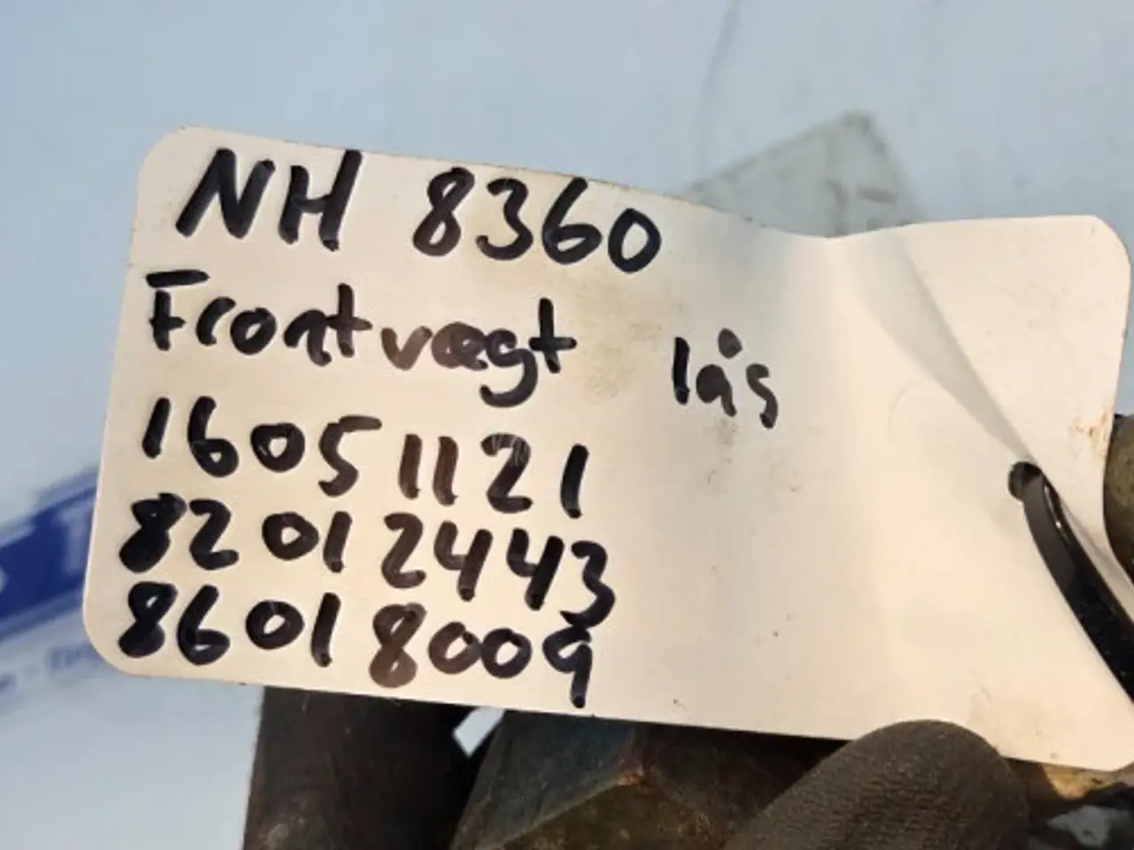 Billede 11 - New Holland 8360 Frontvægt Lås 16051121