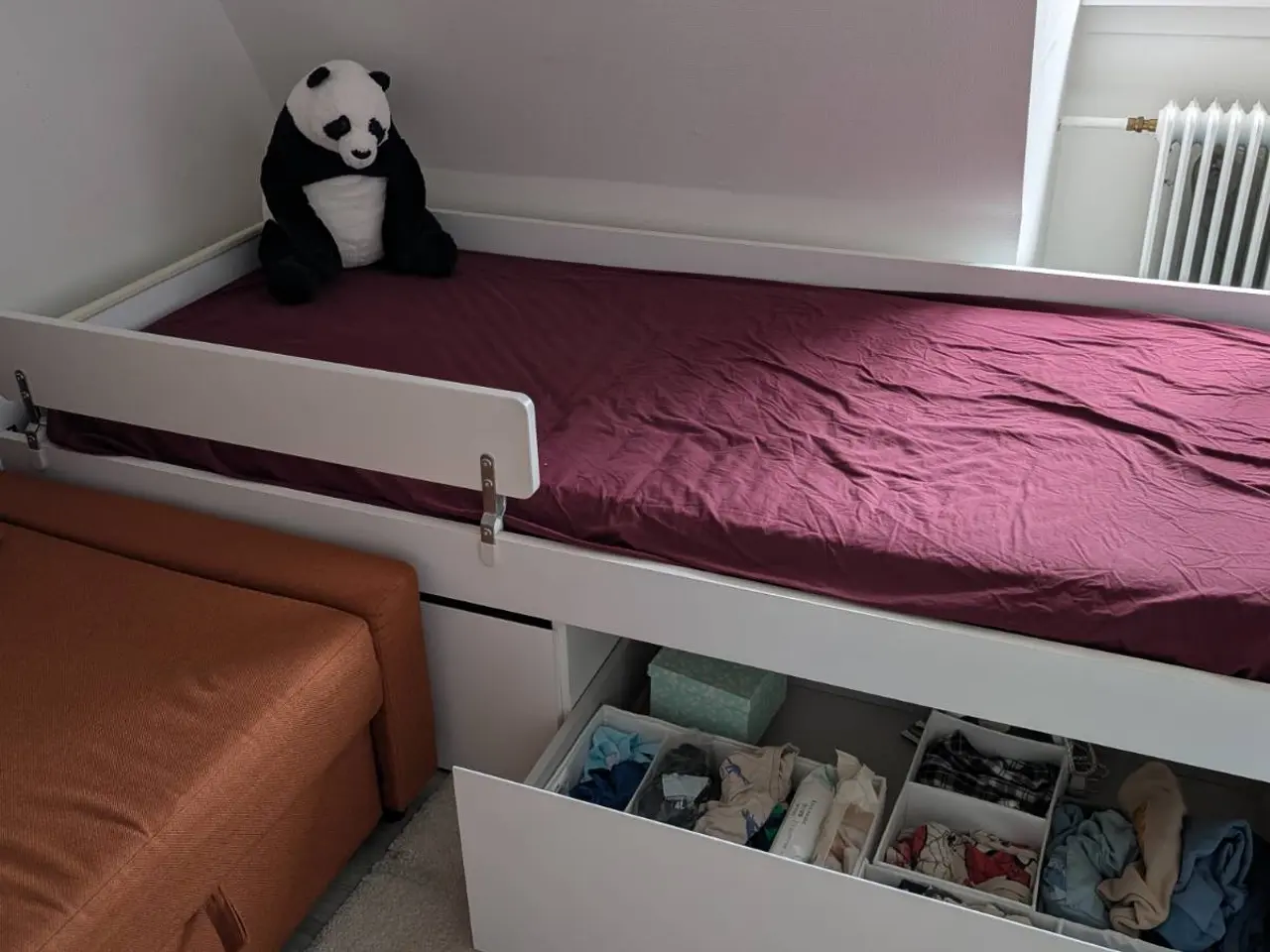 Billede 2 - Seng med opbevaring: 90x200 cm (TANGBJERG) - besky