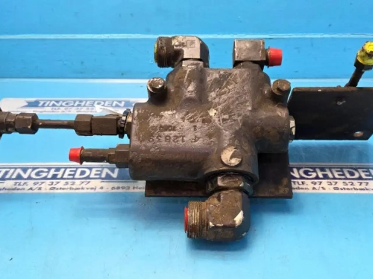 Billede 2 - New Holland 8970 Hydraulikventil 9821382