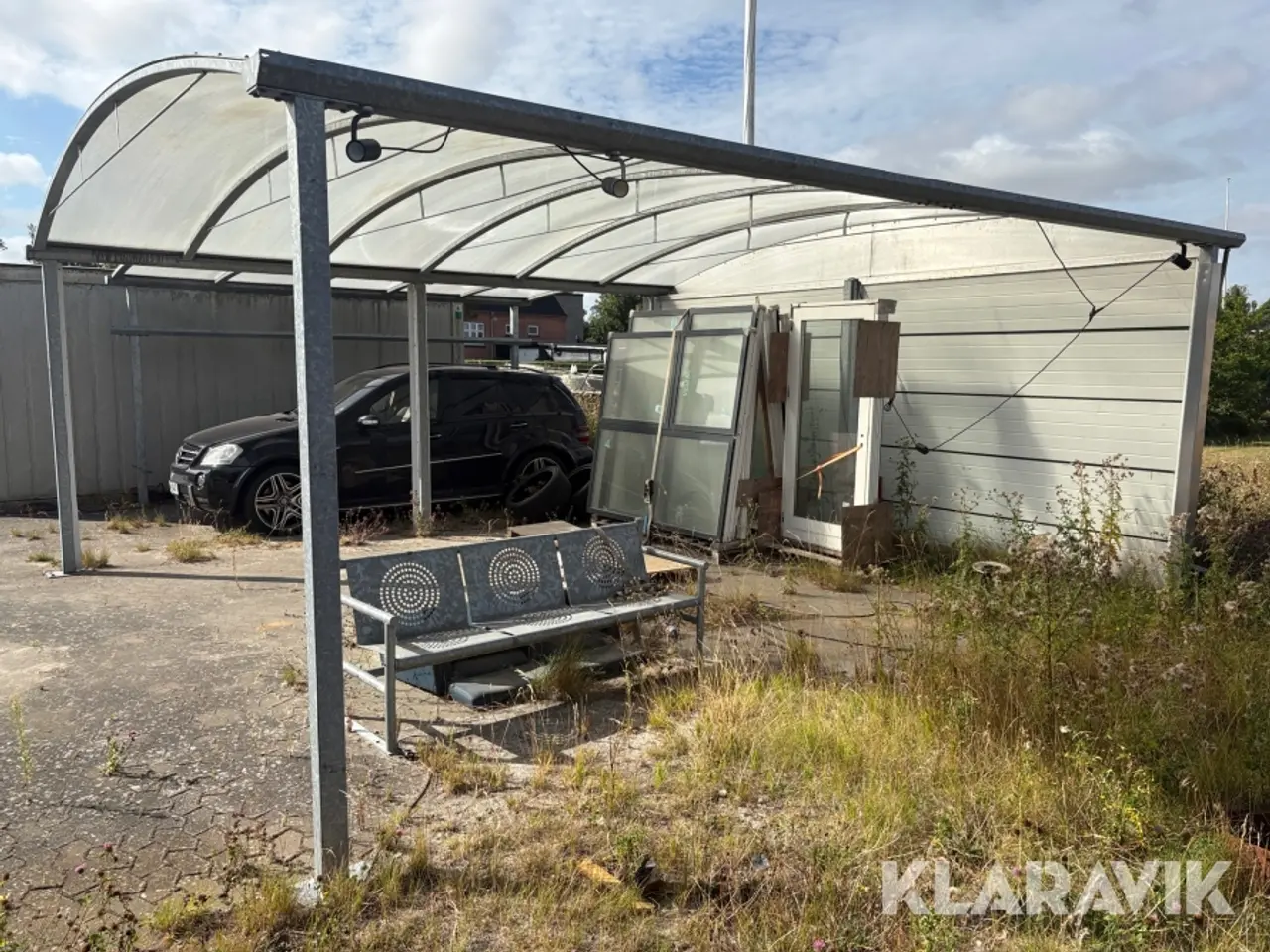 Billede 10 - Carport med buet overdækning
