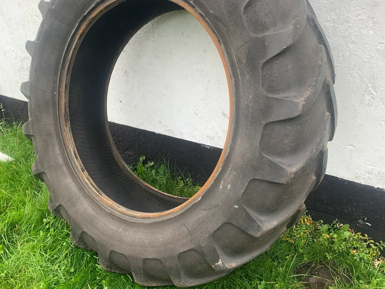 Billede 2 - 16.9 R 38 Traktordæk
