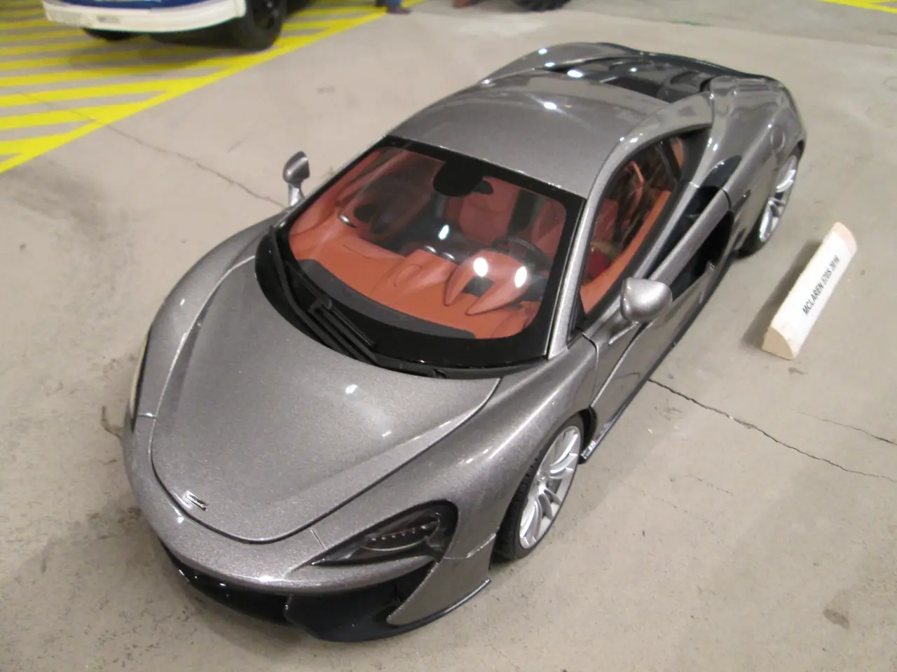 Billede 4 - McLaren 570 S Auto-art 1:18