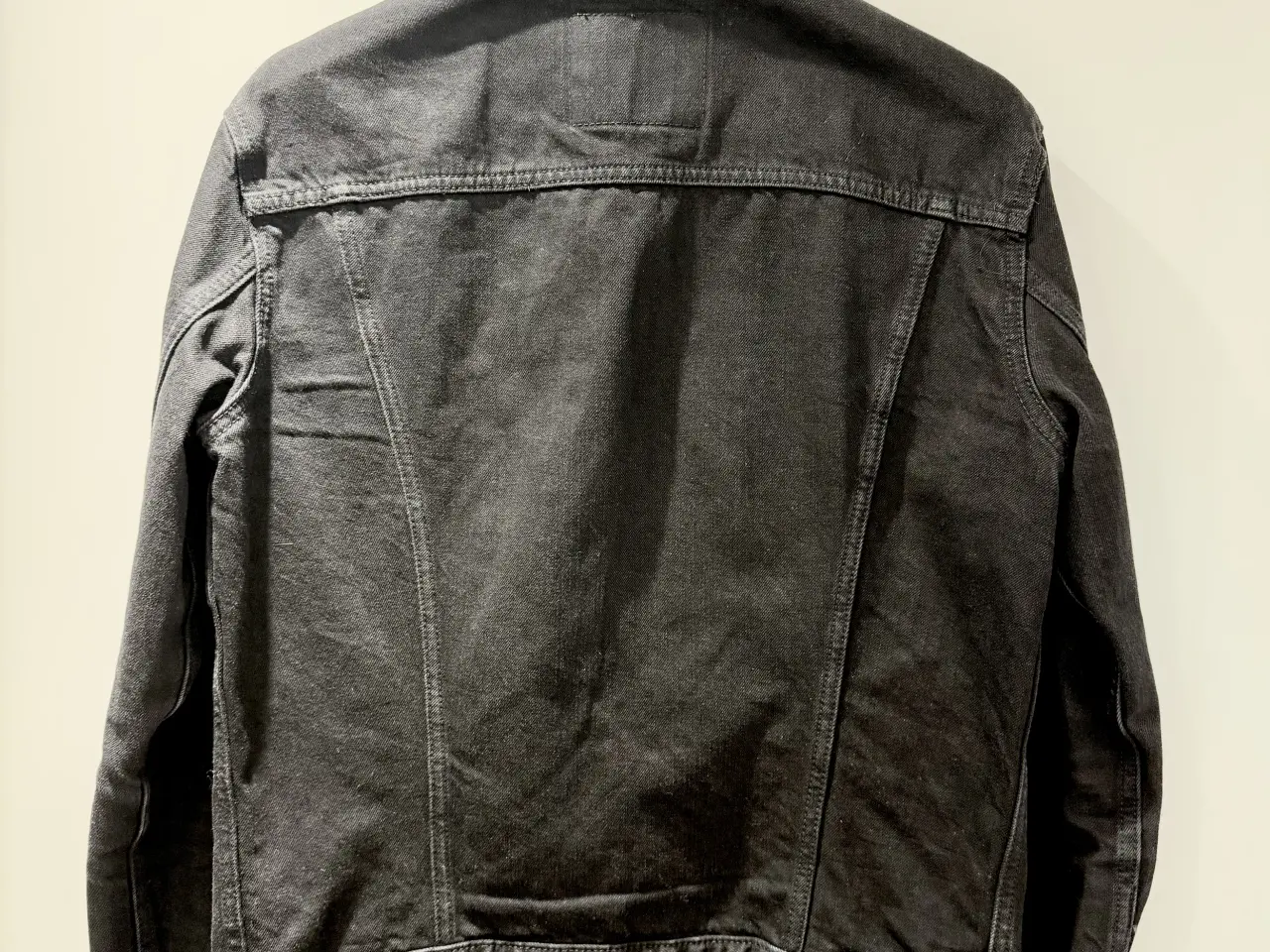 Billede 2 - Levi's Denim Trucker Jacket (sort – M – 0144)