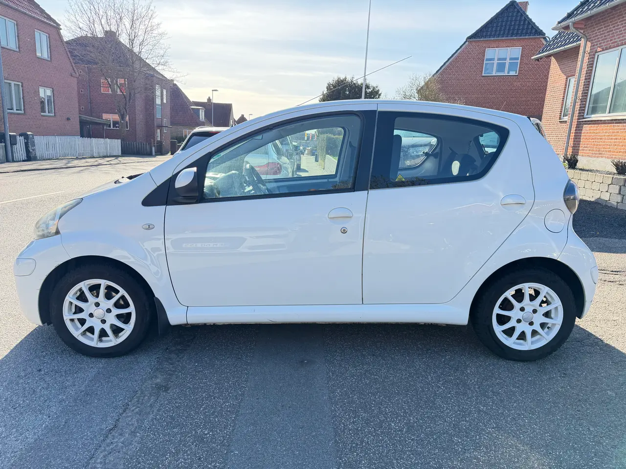 Billede 2 - Toyota Aygo 1,0 Air sælges. 